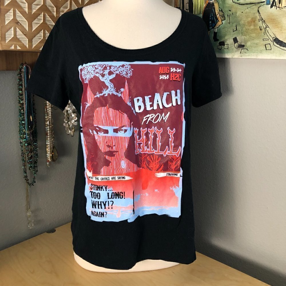 Nike Athletic T Shirt Women's size M Black Horror Retro Beach from Hill Graphics